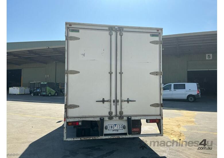 caption 2018 Mitsubishi Fuso Canter 515 Pantech (Day Cab)
