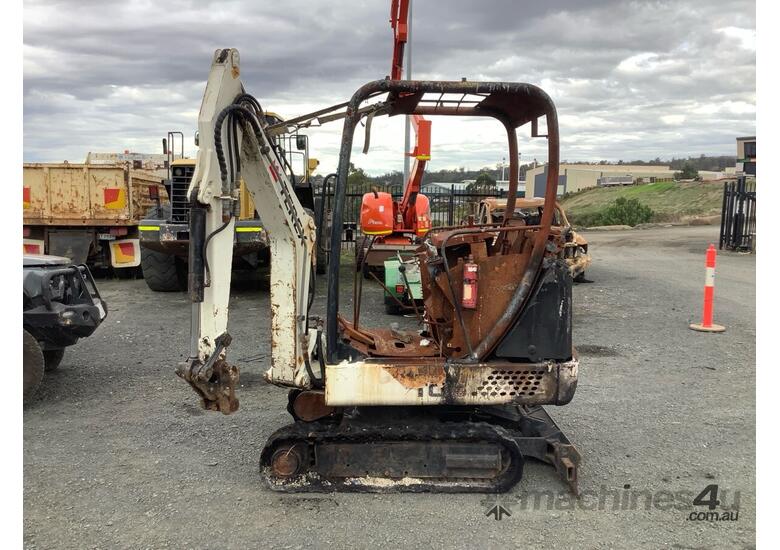 caption 2005 Terex Excavator (Rubber Tracked)