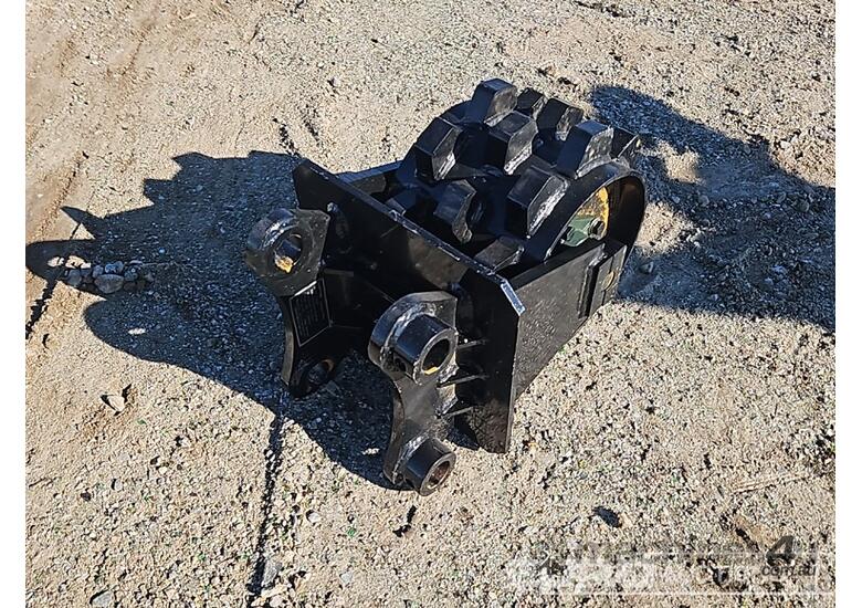 caption Unused Captok Compaction Wheel To Suit CAT 307 Excavator