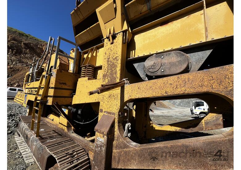 2004 Extec C12 Track Mounted Jaw Crusher