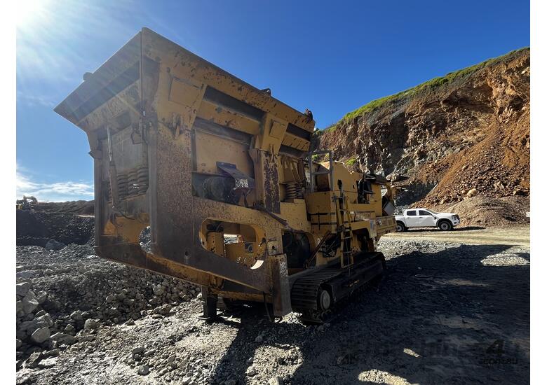 2004 Extec C12 Track Mounted Jaw Crusher