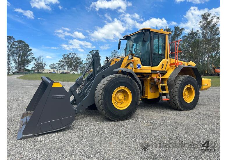 2018 Volvo L120f