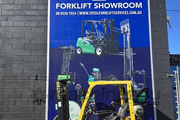 Hyster 1.8T   FORKLIFT TRUCK
