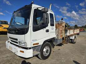 2001 Isuzu FRR500 Tipper - picture18' - Click to enlarge
