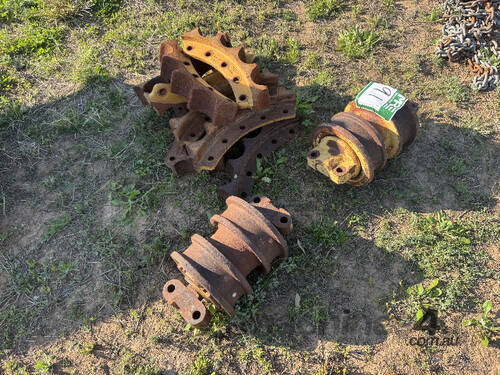 caption sprocket And idlers