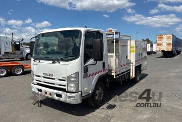 2008 Isuzu NPR 300 Service Body 2008 Isuzu NPR 300 Service Body