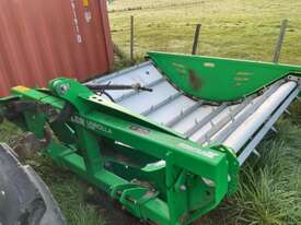Hustler Bale Feeder - picture0' - Click to enlarge