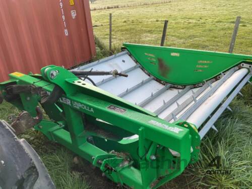caption Hustler Bale Feeder