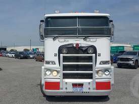 Kenworth K200 - picture0' - Click to enlarge