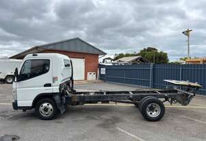 2015 Mitsubishi Canter 615 Cab Chassis 2015 Mitsubishi Canter 615 Cab Chassis