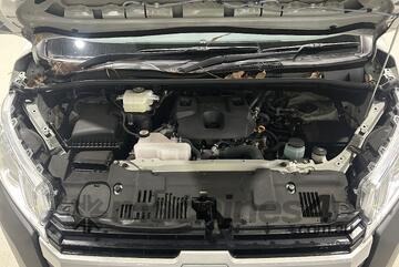 2024 Toyota Hiace 11 Seater Commuter Bus