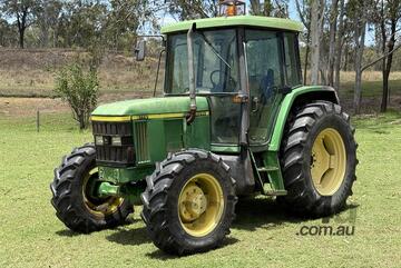 John Deere 1999   6110 TRACTOR