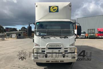 2011 Isuzu FSR850 Curtainsider