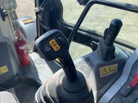 2018 Caterpillar 432F 4x4 Backhoe - picture0' - Click to enlarge