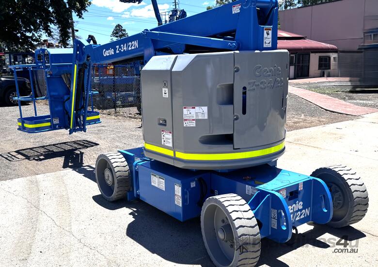 2013 Genie Z34 22N - Electric Knuckle Boom Lift 5 Years Compliance image 3