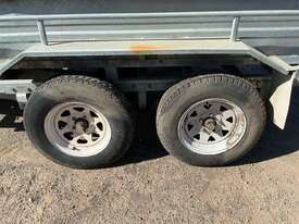 2011 Coastal Machinery Tandem Axle Tipping Box Trailer - picture0' - Click to enlarge