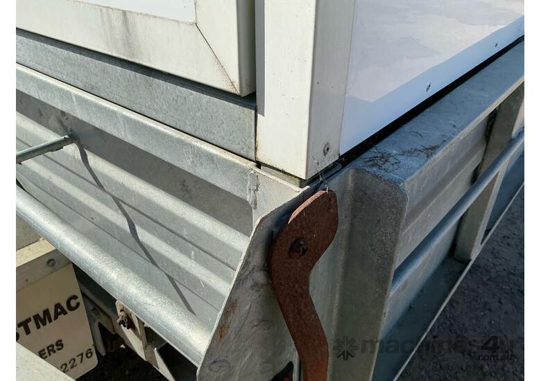 2011 Coastal Machinery Tandem Axle Tipping Box Trailer