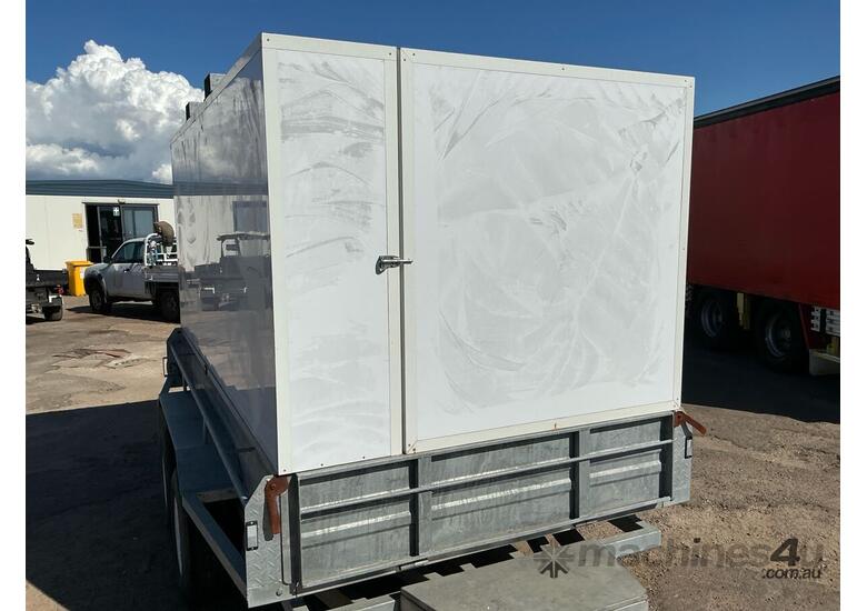 2011 Coastal Machinery Tandem Axle Tipping Box Trailer