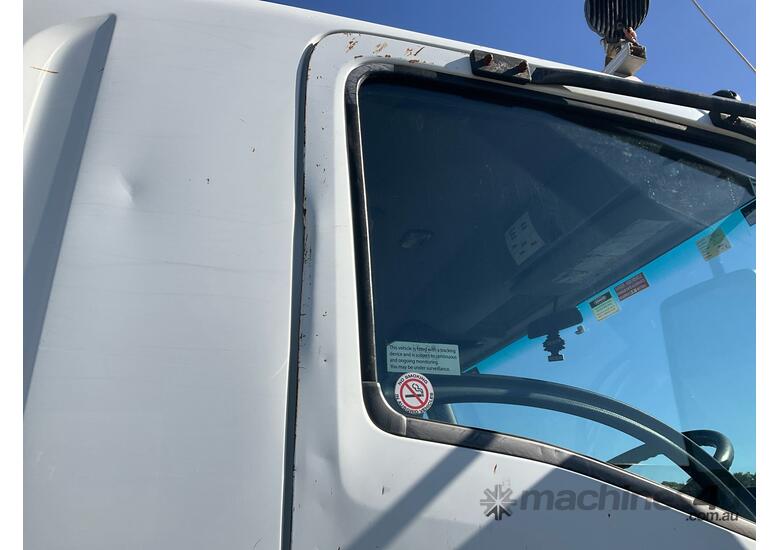 2008 Isuzu FVD1000 Day Cab EWP