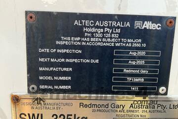 2008 Isuzu FVD1000 Day Cab EWP