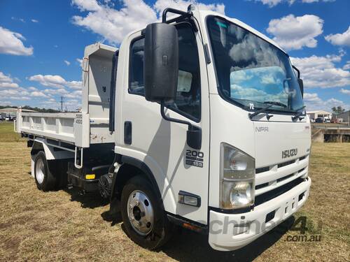  Isuzu NPR200 4x2 Single Cab Tipper Truck. Ex Council 
