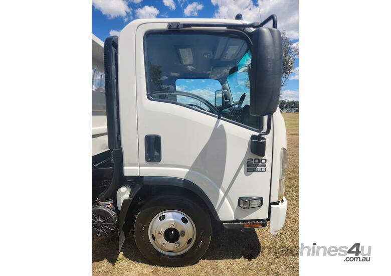  Isuzu NPR200 4x2 Single Cab Tipper Truck. Ex Council 