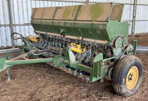 Caldow seed drill