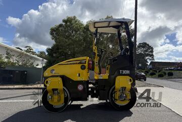   Multipac T30H-3 Twin Drum vibrating roller