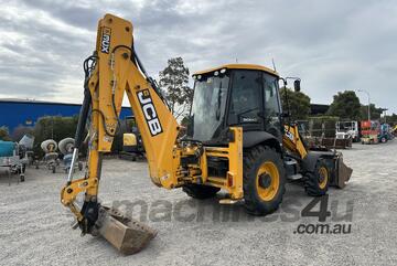 2013 JCB 3CX 4WD Backhoe Loader (Council Asset) & 3 x Assorted Backhoe/Tractor Tyres