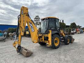 JCB 3CX 4WD Backhoe Loader (Council Asset) & 3 x Assorted Backhoe/Tractor Tyres - picture0' - Click to enlarge