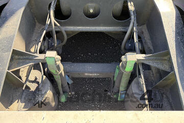 2009 Maxitrans ST3 24ft Tri Axle Drop Deck Curtainside A Trailer