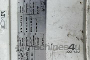 2010 Nissan UD GW400 Vacuum Truck