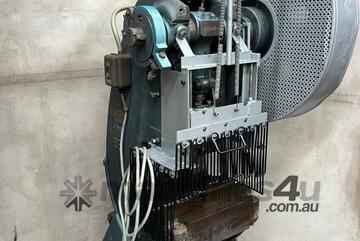 John Heine 202A Series 3, 17ton Incline Press