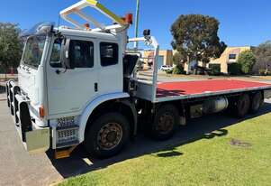 Truck Iveco Acco 8x4 9m tray 2010 255000km 1IXJ012 SN1835