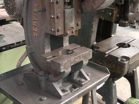 Servian 2.5T Inclinable Mechanical C Frame press - picture0' - Click to enlarge