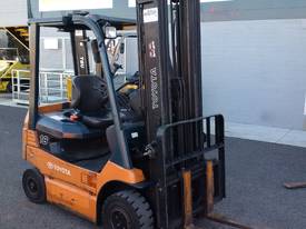 TOYOTA ELECTRIC FORKLIFT 7FB18 - picture1' - Click to enlarge