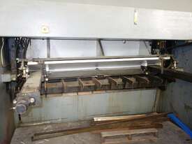 Imperial Hydraulic Guillotine  6x2500mm Capacity - picture1' - Click to enlarge