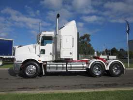 Kenworth T402 Primemover Truck - picture2' - Click to enlarge
