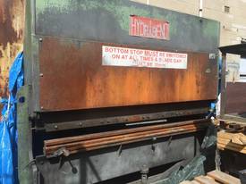 2.4m 60t BRAKE PRESS - picture1' - Click to enlarge