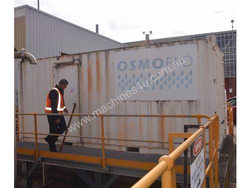 Containerised demineralised water plant 
