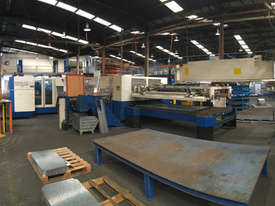 TRUMPF TruLaser 3530 Laser cutter /  Laser cutting - picture0' - Click to enlarge
