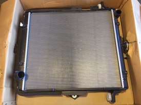 Genuine Toyota 16400-17360 1640017360 Radiator - picture0' - Click to enlarge