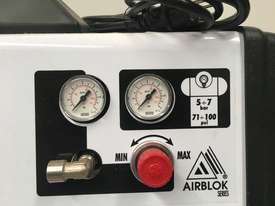 Oil Free 3.5cfm Compressor - prices reduced - picture1' - Click to enlarge