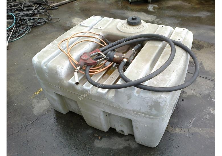 Used Silvan Silvan 400L diesel refuelling tank with pump and hose Fuel