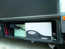 2.9kVA Dometic Recreational Vehicle Generator - picture2' - Click to enlarge