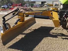 FARMTECH 10XD-150 FULL HYDRAULIC EXTREME DUTY GRADER BLADE (10' CUT) - picture0' - Click to enlarge