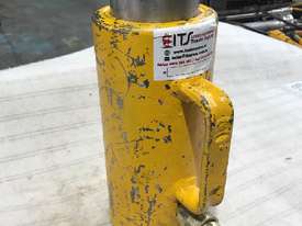 Enerpac 50 Ton Hydraulic Ram x 150mm Stroke Porta Power - picture1' - Click to enlarge
