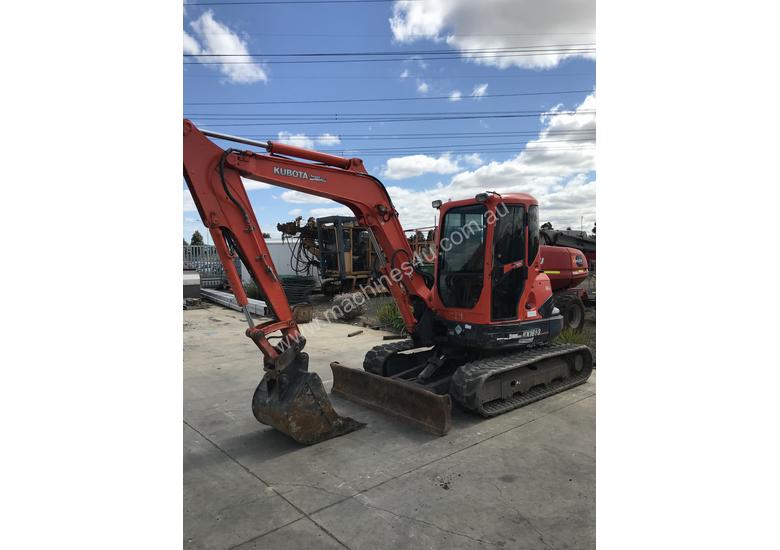 caption Kubota KX161-3ST Excavator