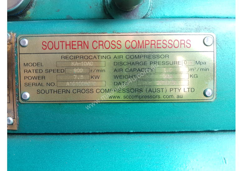 caption 3 phase Compressor