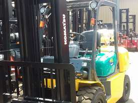 Komatsu Forklift 4 Ton 4000mm Lift Height Side Shift $19000+GST Negotiable - picture1' - Click to enlarge